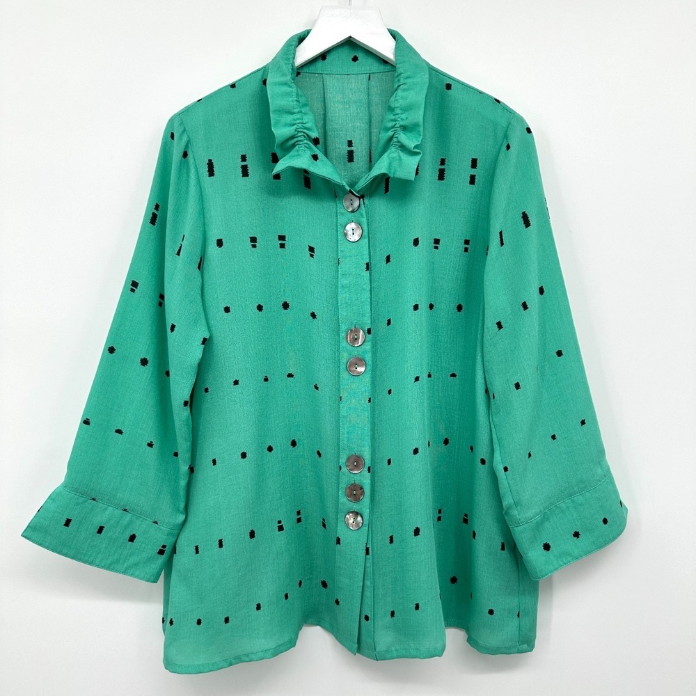 Fridaze Top Shirt Size Medium 100% Linen Button Front 3/4 Sleeves Pockets Artsy